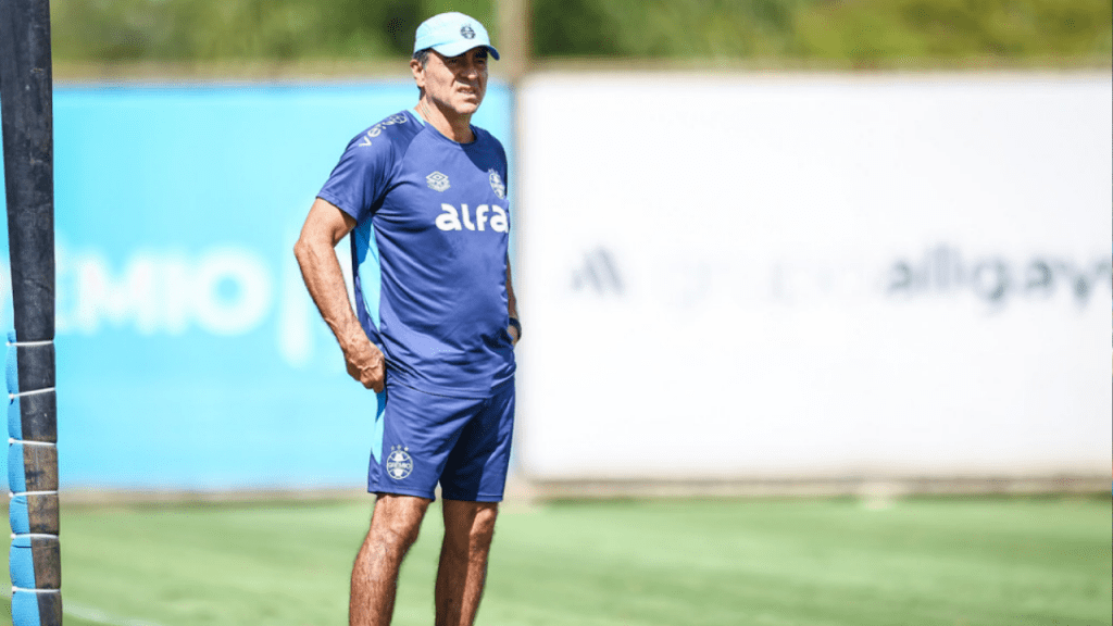 Gustavo Quinteros em treino do Gremio