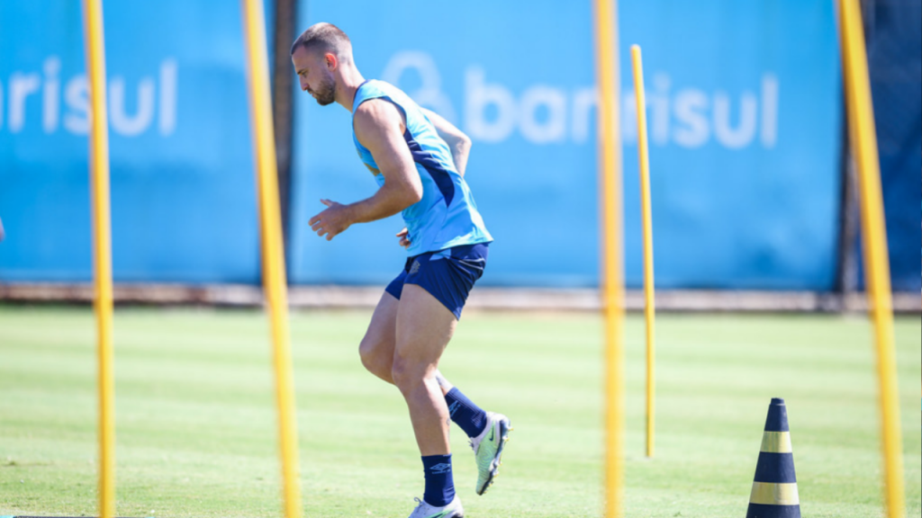 rodrigo ely treino gremio